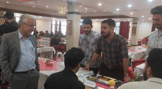 بازدید رئیس دانشگاه صنعتی شیراز از سلف‌سرویس دانشجویان و رستوران آزاد دانشگاه